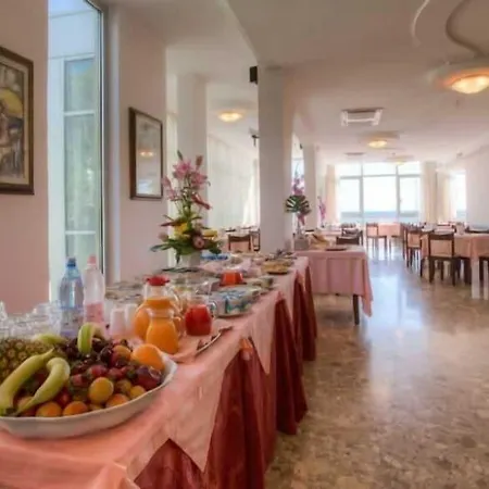 Hotel Tilmar 3*