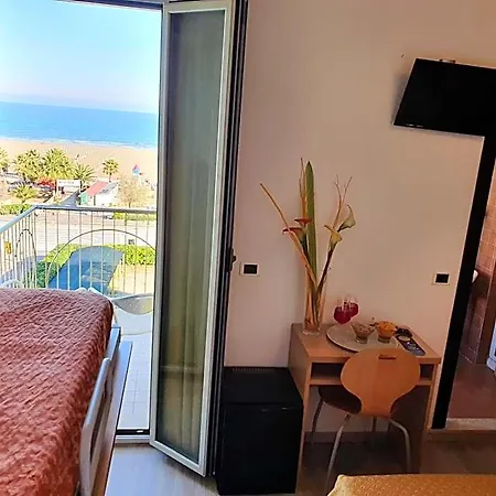 Tilmar Hotel 3*