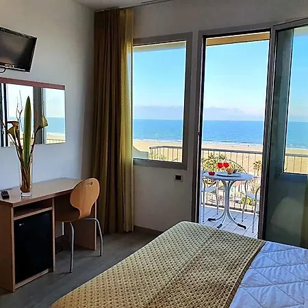 Tilmar Hotel